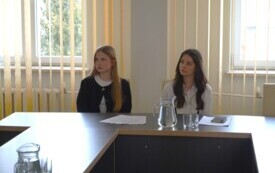 Uczestnicy podczas sesji