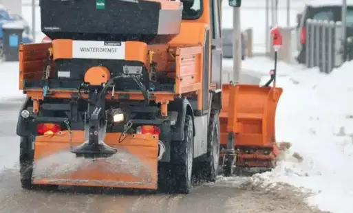 Zdjęcie do Informacja o zasadach zimowego utrzymania dr&oacute;g powiatowych i wojew&oacute;dzkich w sezonie 2025/2026