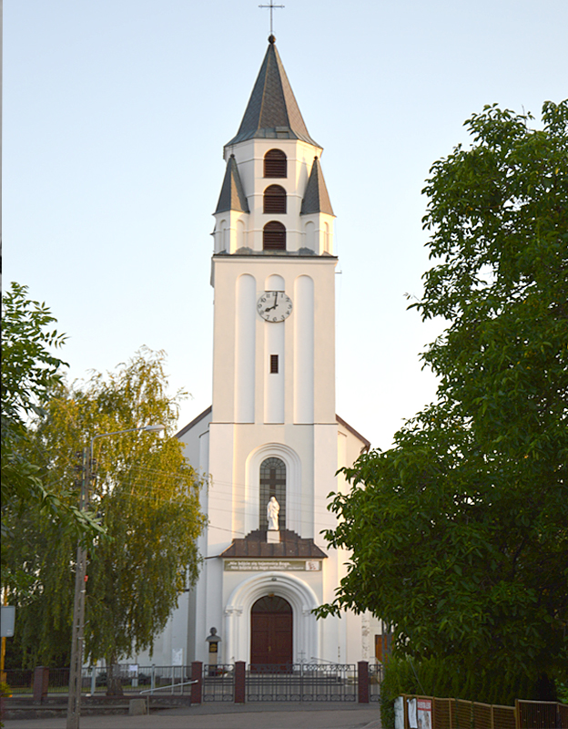 Kościół w Chorzelach fot. Igor Pogorzelski